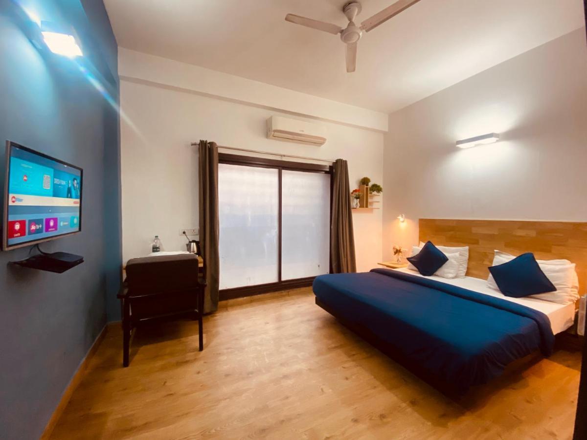 Divine Inn Couple Friendly Hotel Near Sector 51 Metro Station Noida Exteriör bild