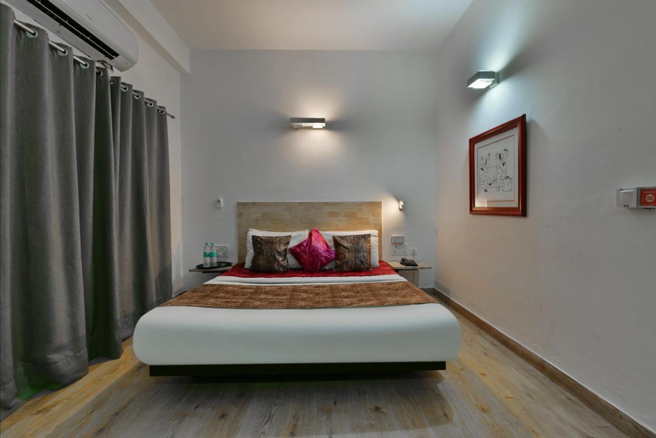 Divine Inn Couple Friendly Hotel Near Sector 51 Metro Station Noida Exteriör bild