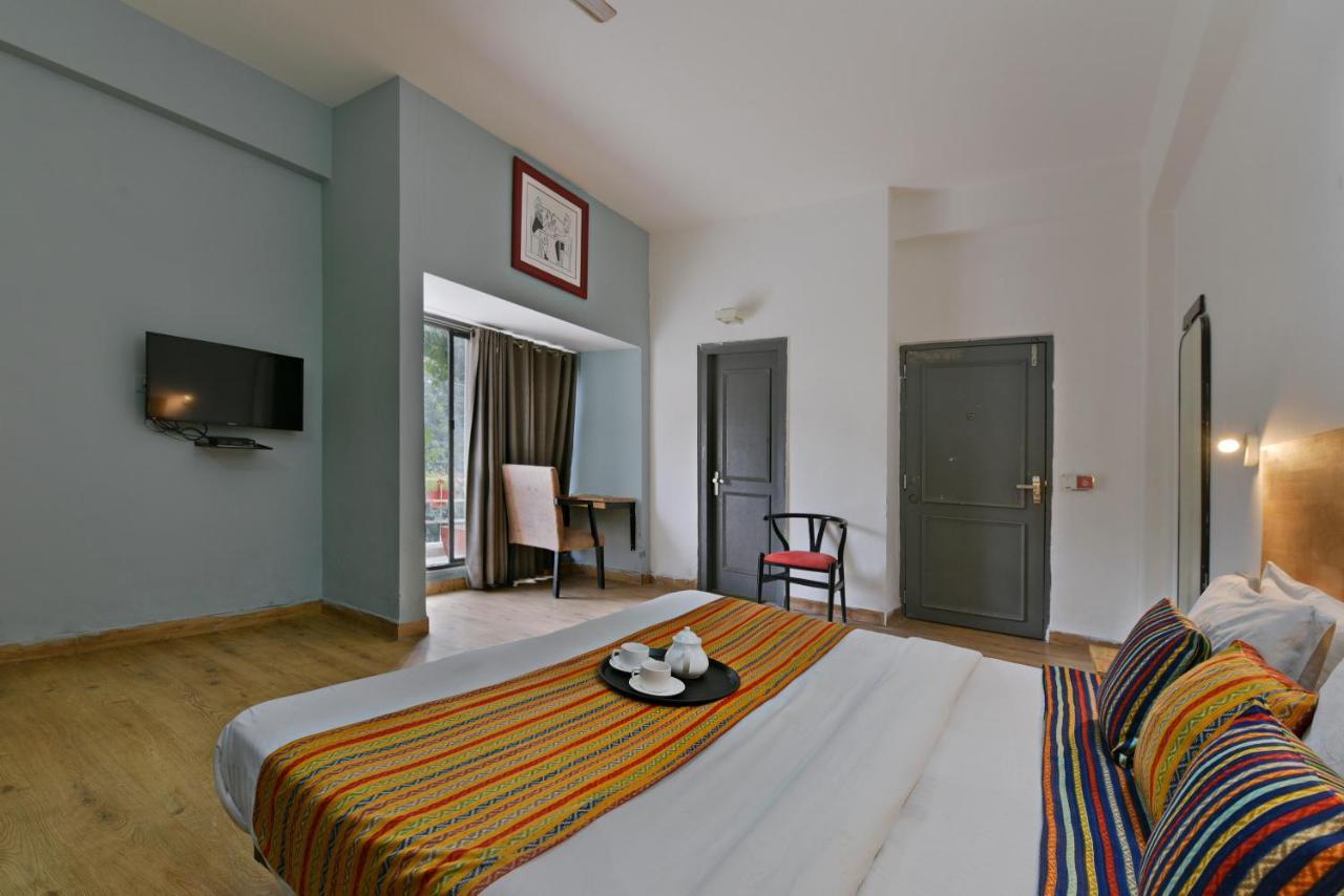 Divine Inn Couple Friendly Hotel Near Sector 51 Metro Station Noida Exteriör bild