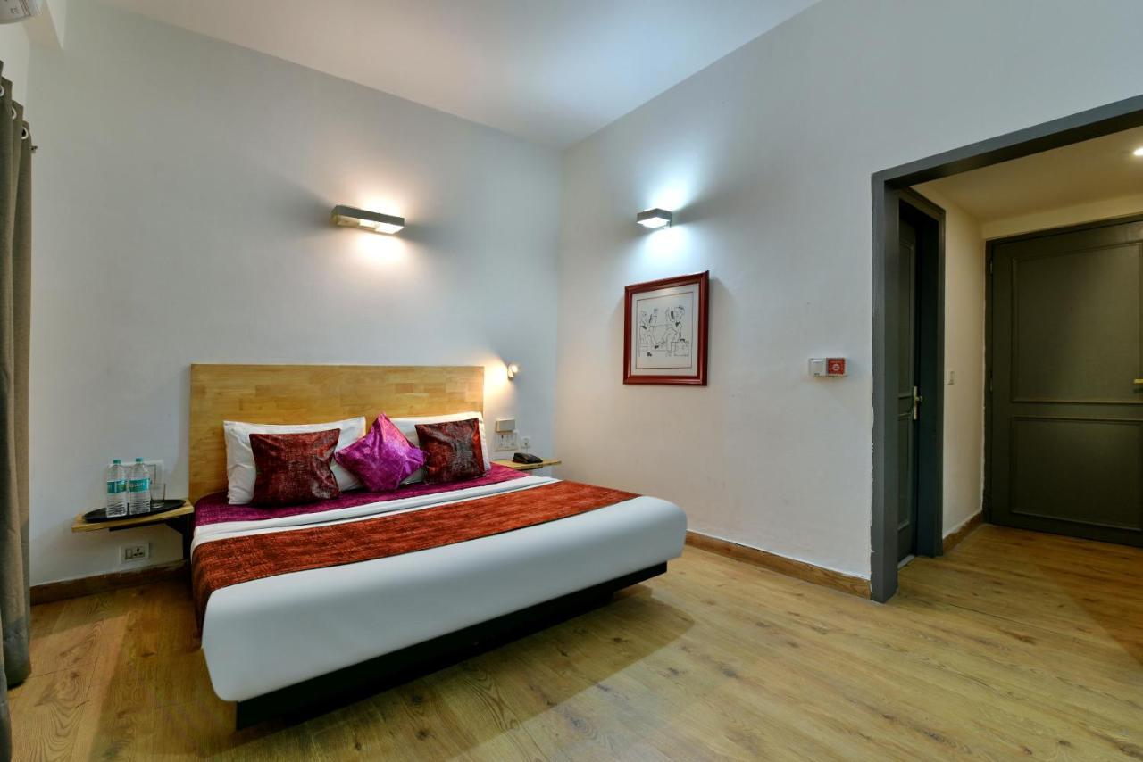 Divine Inn Couple Friendly Hotel Near Sector 51 Metro Station Noida Exteriör bild