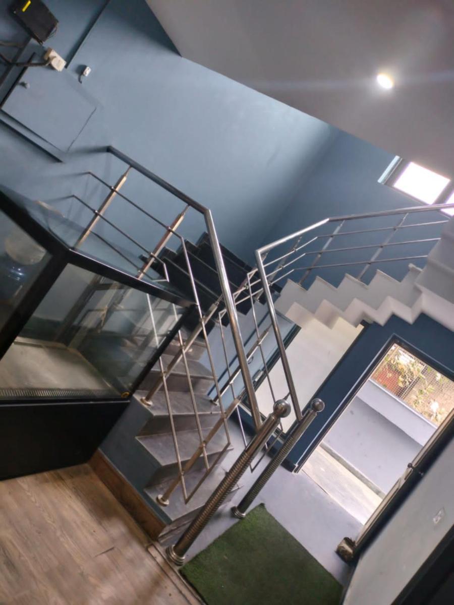 Divine Inn Couple Friendly Hotel Near Sector 51 Metro Station Noida Exteriör bild
